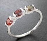 Симпатичное серебряное кольцо с разноцветными турмалинами