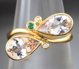 Золотое кольцо с персиковыми морганитами 2,36 карата, уральским изумрудом и бриллиантами