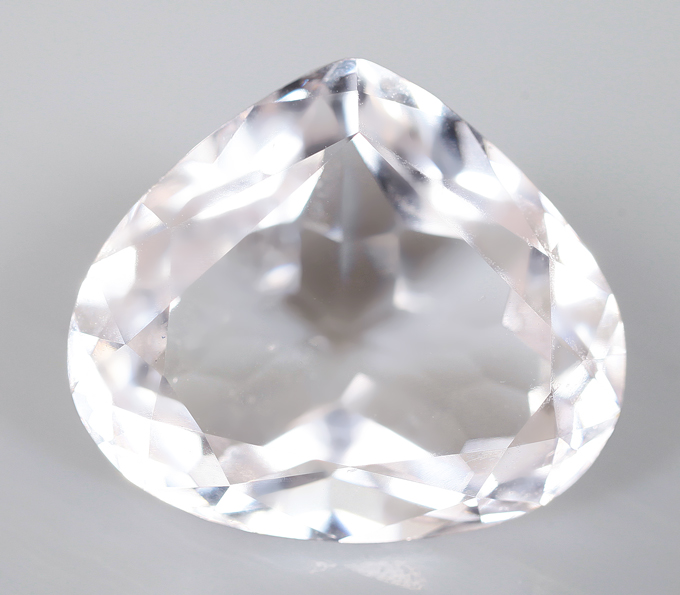 Данбурит 4,95 карата