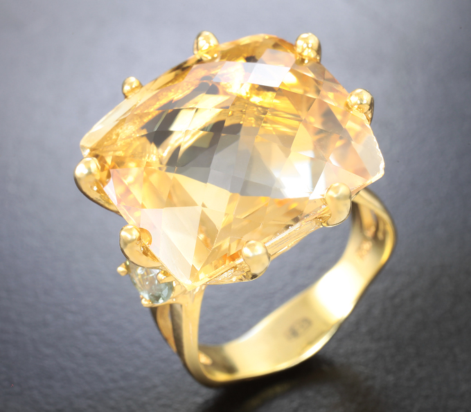 Серебряное кольцо с цитрином 17,92 карата и турмалинами