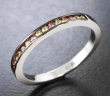 Изящное серебряное кольцо с разноцветными сапфирами Серебро 925