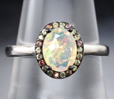 Праздничное серебряное кольцо с ограненным эфиопским опалом и сапфирами