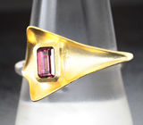 Матированное серебряное кольцо c родолитом Серебро 925