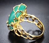 Золотое кольцо с крупным ярким уральским изумрудом 15,97 карата и бриллиантами