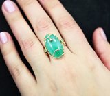 Золотое кольцо с крупным ярким уральским изумрудом 15,97 карата и бриллиантами Золото