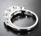 Серебряное кольцо с бесцветными муассанитами топовой огранки 3 карата