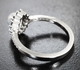 Изящное cеребряное кольцо с лунным камнем и черными шпинелями Серебро 925