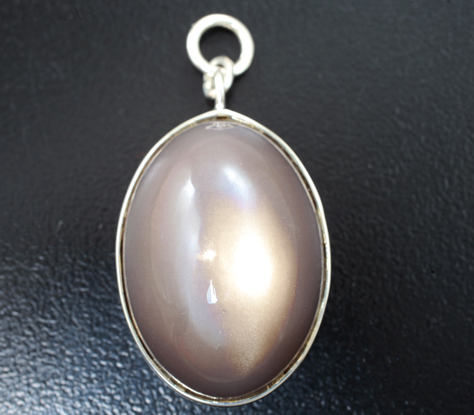 Крупный серебряный кулон с лунным камнем 37,39 карата