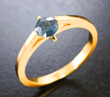 Золотое кольцо с редкой насыщенно-синей шпинелью 0,46 карата