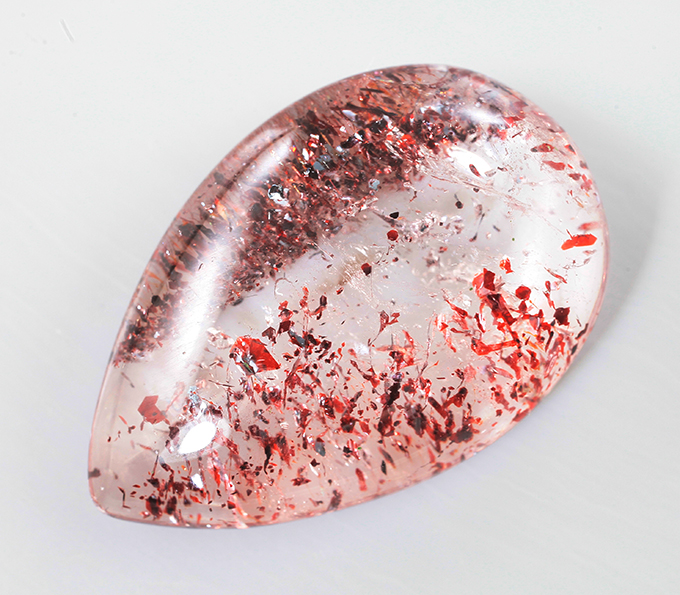 Редкий! Крупный кварц с включением гематита 34,26 карата