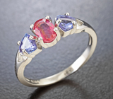 Чудесное серебряное кольцо с рубином и танзанитами