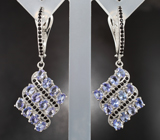 Эффектные серебряные серьги с танзанитами и черными шпинелями Серебро 925