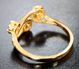 Золотое кольцо с яркими насыщенными уральскими александритами высокой чистоты 0,28 карата и брилллиантами
