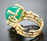 Золотое кольцо с крупным ярким уральским изумрудом высокой чистоты 13,3 карата и бриллиантами