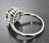 Превосходное серебряное кольцо с разноцветными сапфирами