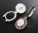 Праздничные серебряные серьги с ограненными эфиопскими опалами и разноцветными сапфирами Серебро 925