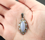 Серебряный кулон с халцедоном 5,55 карата, голубыми топазами и танзанитами Серебро 925