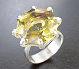 Серебряное кольцо с лимонным цитрином авторской огранки 14,6 карата