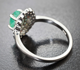 Праздничное серебряное кольцо с изумрудом и разноцветными сапфирами Серебро 925