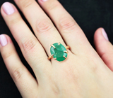 Золотое кольцо с крупным насыщенным уральским изумрудом 7,59 карата Золото