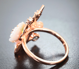 Чудесное серебряное кольцо с резным перламутром, черной шпинелью и цветной эмалью