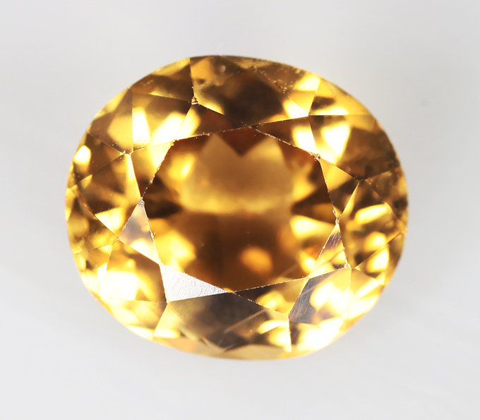 Редкий! Насыщенный синхалит 1,72 карата