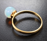 Золотое кольцо cо сферой полупрозрачного кристаллического эфиопского опала 1,64 карата Золото