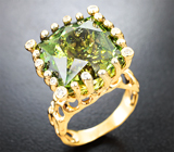 Коктейльное золотое кольцо с эксклюзивным полихромным апатитом 24,97 карата и россыпью бриллиантов
