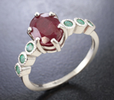 Превосходное серебряное кольцо с рубином и изумрудами Серебро 925