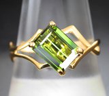 Золотое кольцо с ярким турмалином высокой чистоты 1,86 карата