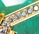 Золотые серьги с крупными яркими «неоновыми» уральскими изумрудами 5,58 карата и 60 бриллиантами