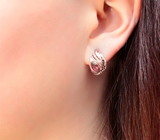 Замечательные серебряные серьги с родолитами и черными шпинелями