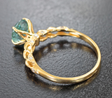 Золотое кольцо с ярким параиба турмалином 1,57 карата и бриллиантами Золото