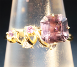 Золотое кольцо с редким полихромным сапфиром со сменой цвета 1,72 карата Золото