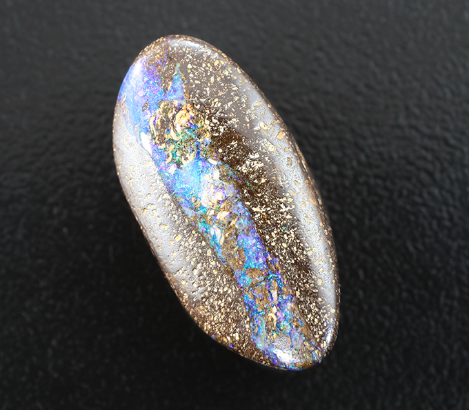 Австралийский болдер опал 20,72 карата