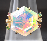 Золотое кольцо с ярким многоцветным ограненным опалом 5,13 карата, цаворитами, сапфирами и бриллиантами