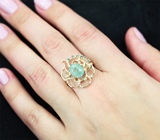 Золотое кольцо с ярким голубовато-зеленым параиба турмалином 2,67 карата, гранатами со сменой цвета и бриллиантами