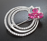 Эффектная серебряная брошь с рубинами Серебро 925