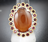 Серебряное кольцо с крупным карнелианом 17,71 карата и родолитами