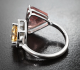 Кольцо с чистейшим синхалитом 1,79 карата и падпараджа апатитом 3,81 карата