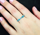 Великолепное серебряное кольцо с «неоновыми» апатитами Серебро 925