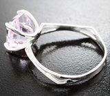 Серебряное кольцо с кунцитом высокой чистоты 6,31 карата