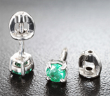 Золотые пусеты с яркими насыщенными уральскими изумрудами 0,39 карата Золото
