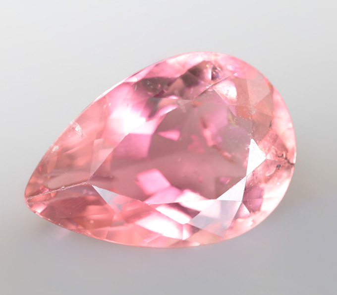 Неоново-розовый турмалин 2,59 карата
