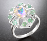 Роскошное серебряное кольцо с ограненным эфиопским опалом и изумрудами Серебро 925