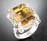 Серебряное кольцо с крупным цитрином 17,18 карата и самоцветами