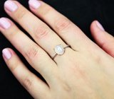 Изящное серебряное кольцо с лунным камнем