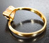 Золотое кольцо с ограненным лунным камнем 0,85 карата Золото