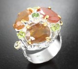 Серебряное кольцо с крупными сапфирами и перидотами