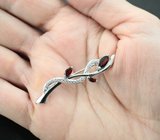 Прелестная серебряная брошь с альмандинами гранатами Серебро 925